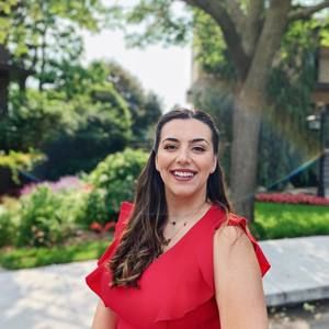 Meet your Posher, Yara